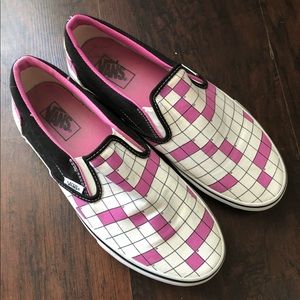 Vans Sz 8.5/10 Slip On Pink Black Crossword Shoes